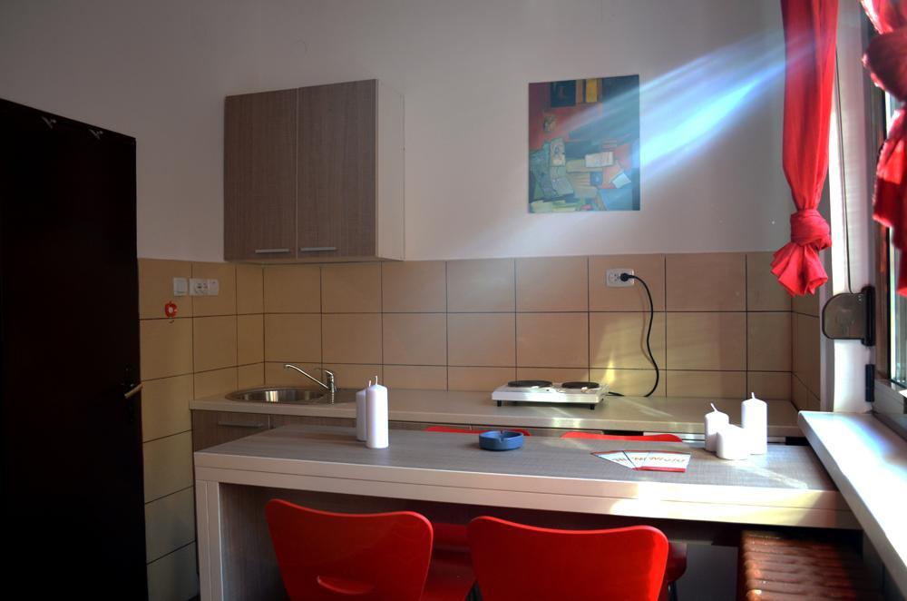 Apartmants Night Lux Ni Rum bild
