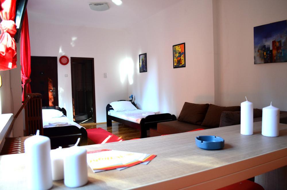 Apartmants Night Lux Ni Rum bild